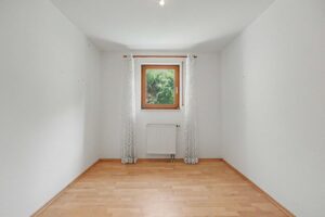 Einliegerwohnung UG Schlafzimmer
