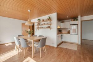 Einliegerwohnung UG Wohnzimmer - virtuell eingerichtet