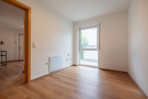 Büro EG