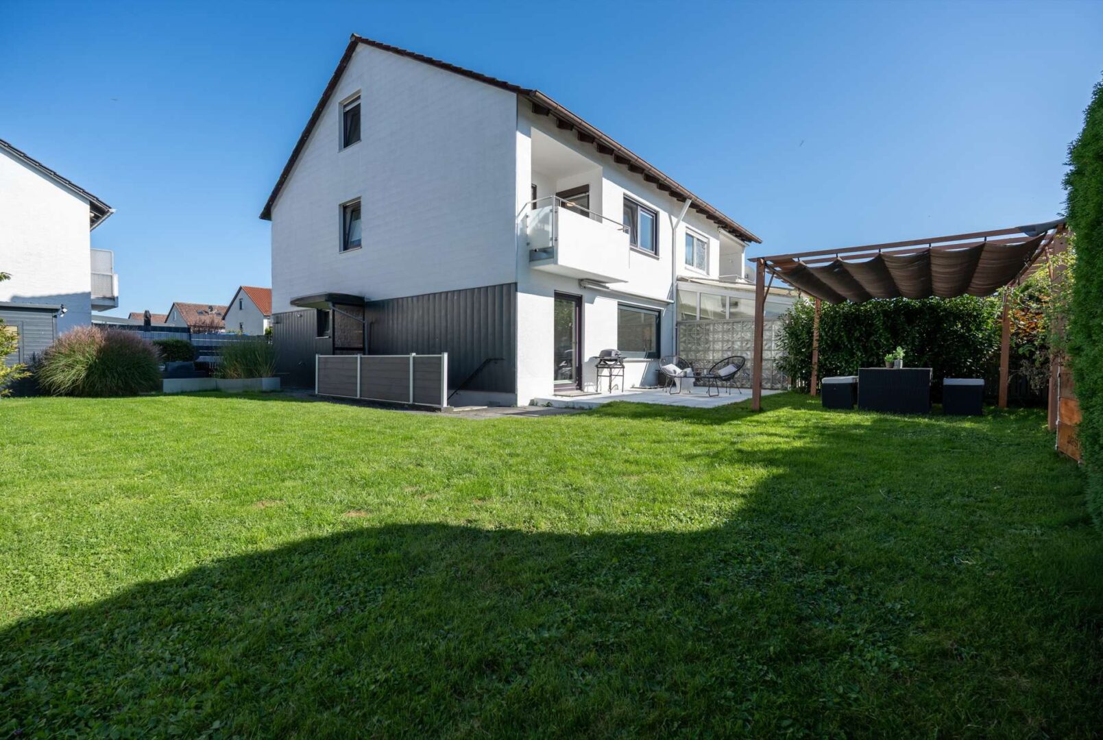 Garten - Hausansicht