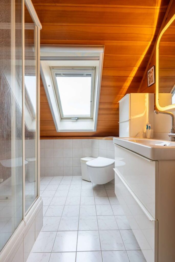 Badezimmer DG