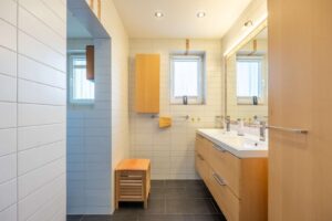 Badezimmer EG