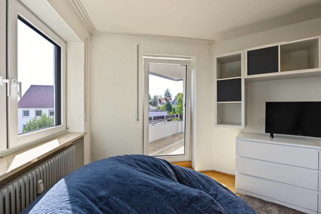 Schlafzimmer 2 und Balkon Nr.2