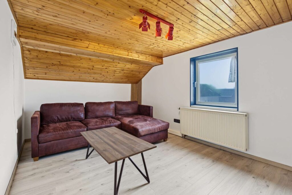 Wohnzimmer DG