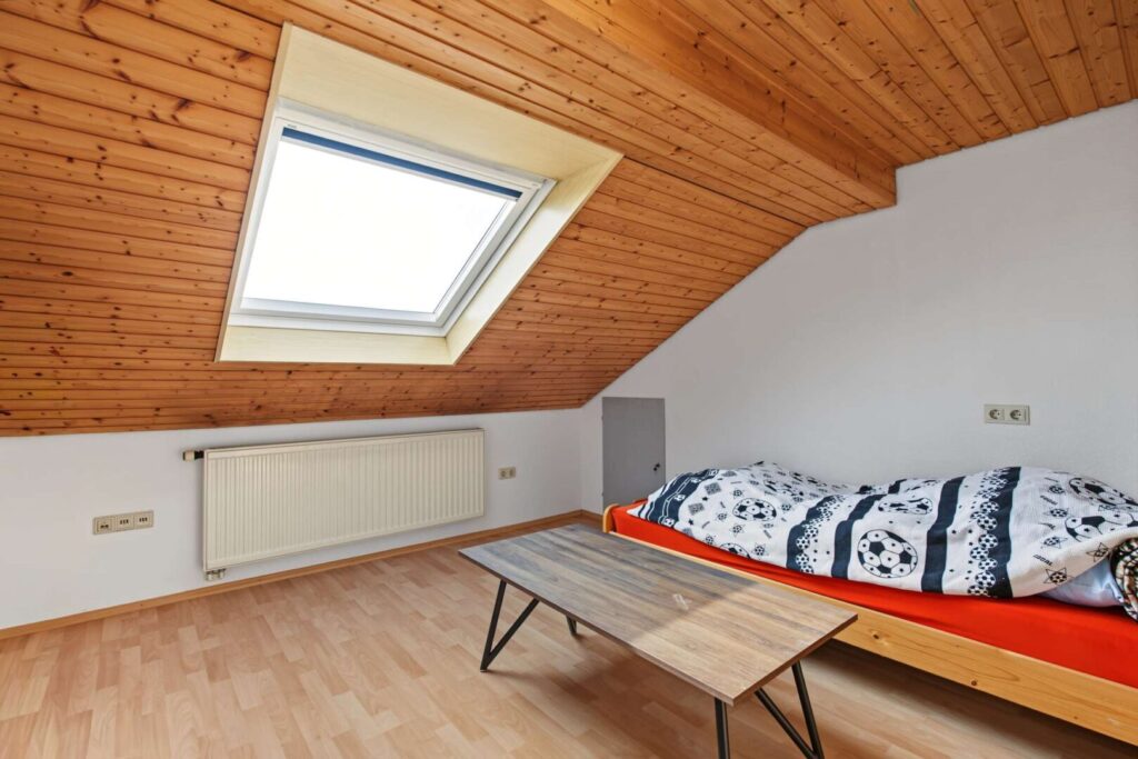 Schlafzimmer DG